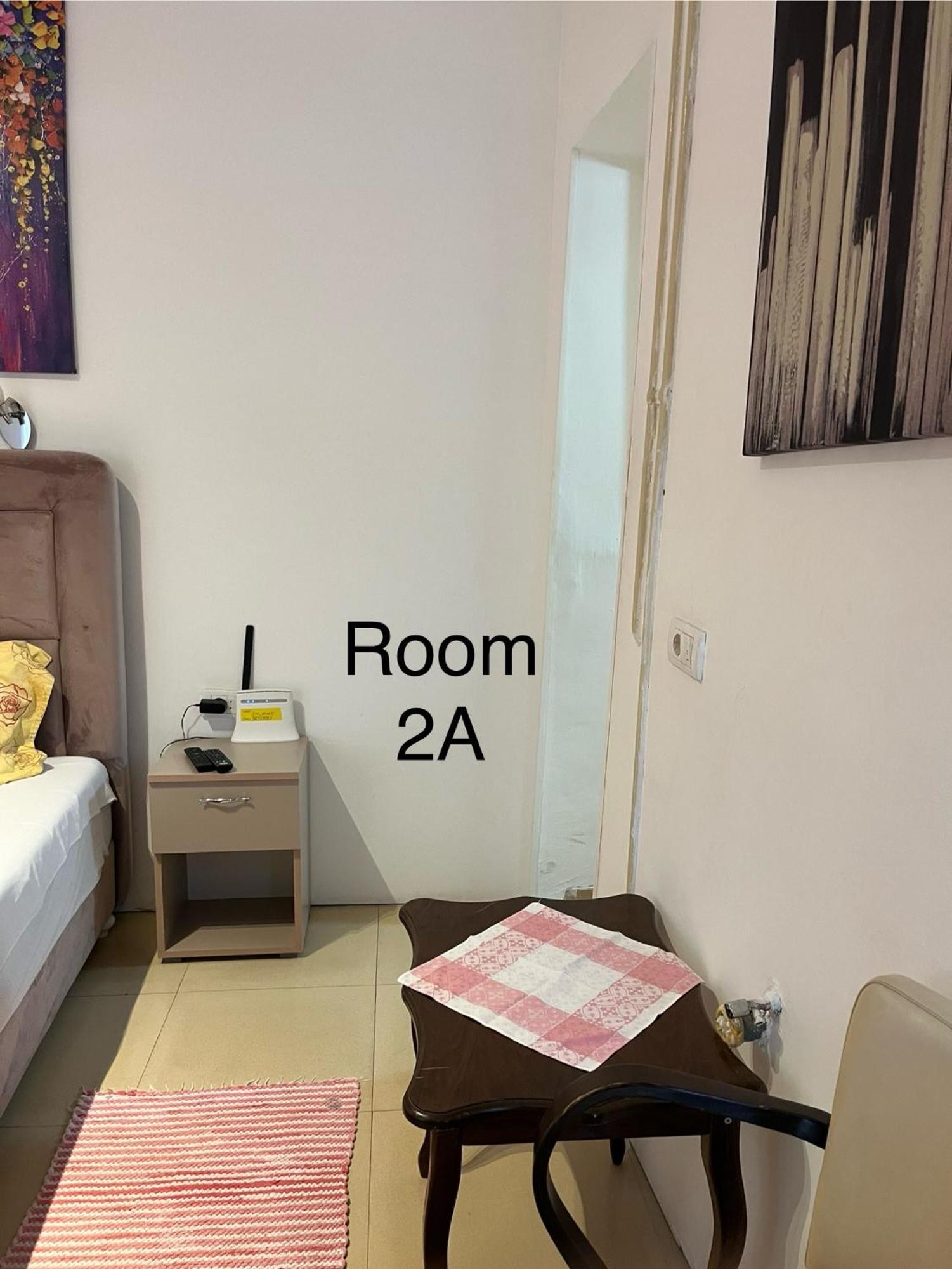 Sobe Sa Sopstvenim Kupatilom Private Rooms Bathroom In Center Novi Sad Exterior photo