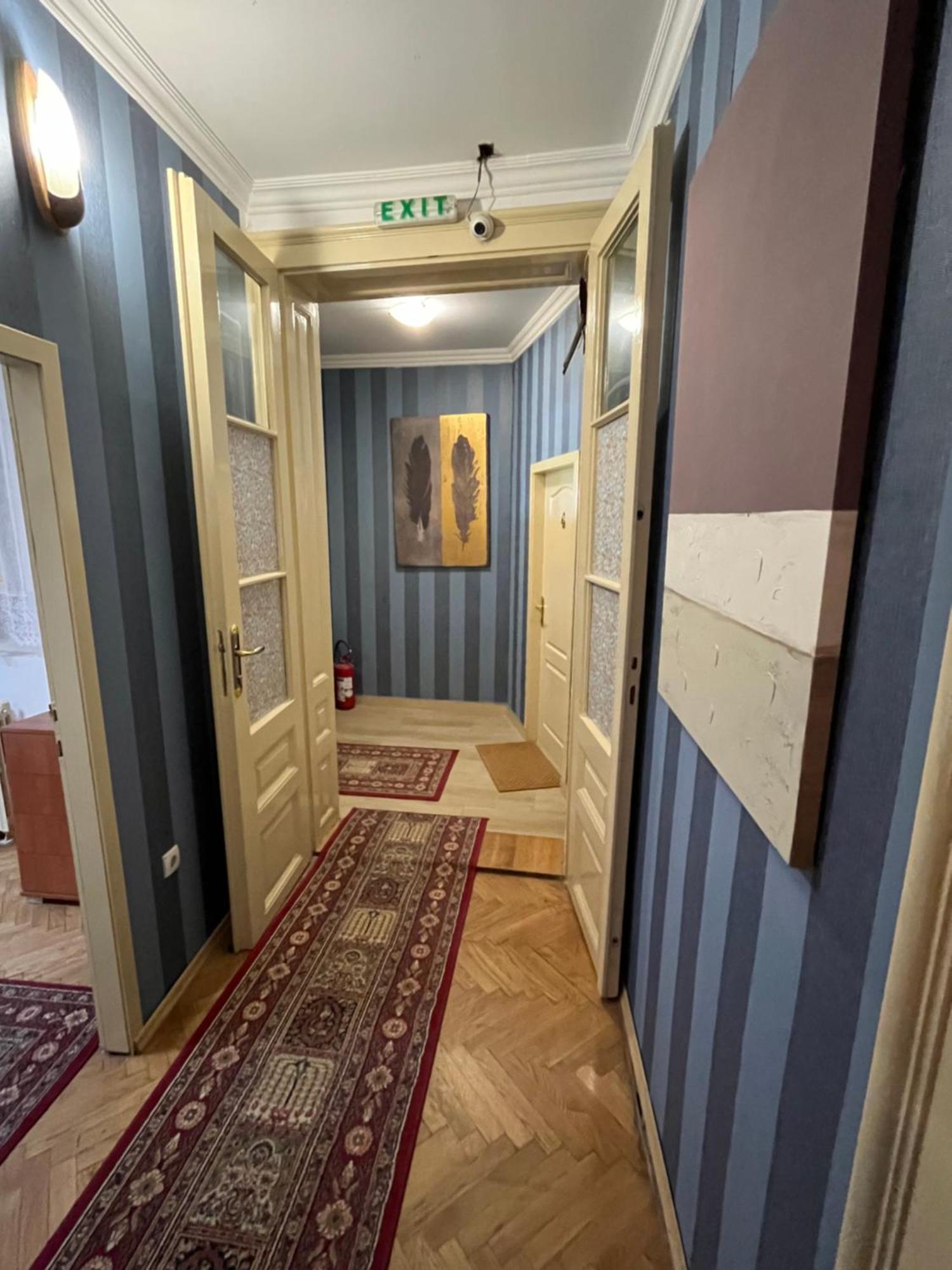 Sobe Sa Sopstvenim Kupatilom Private Rooms Bathroom In Center Novi Sad Exterior photo