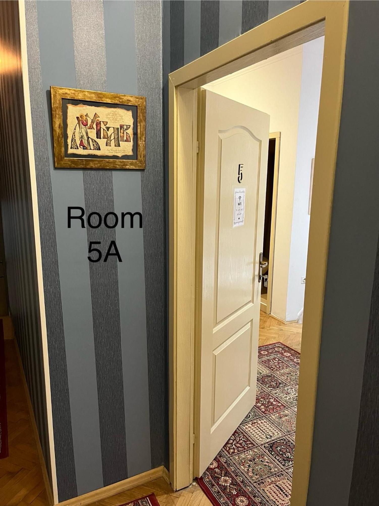 Sobe Sa Sopstvenim Kupatilom Private Rooms Bathroom In Center Novi Sad Exterior photo